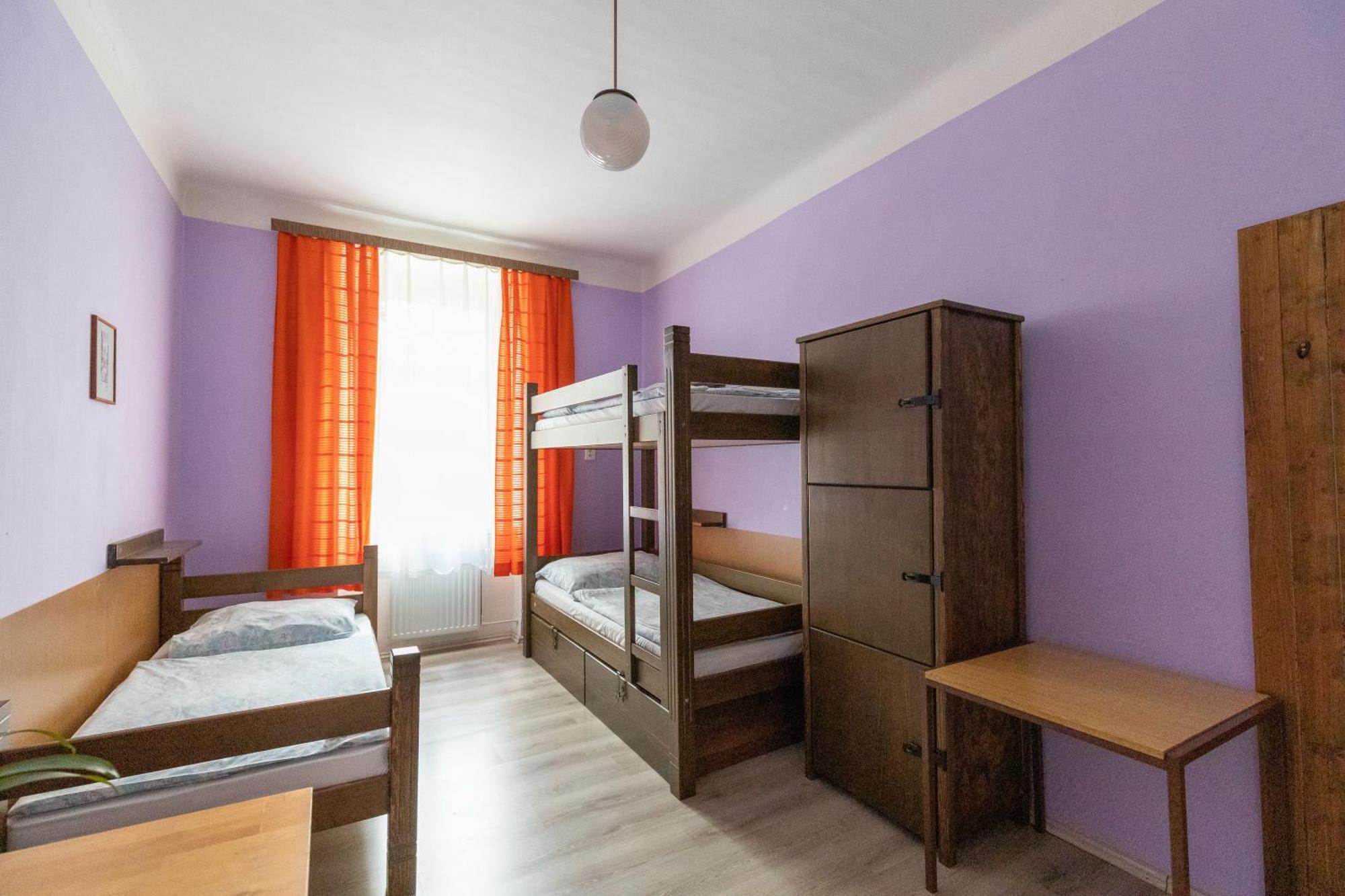 Hostel Dakura Прага Номер фото
