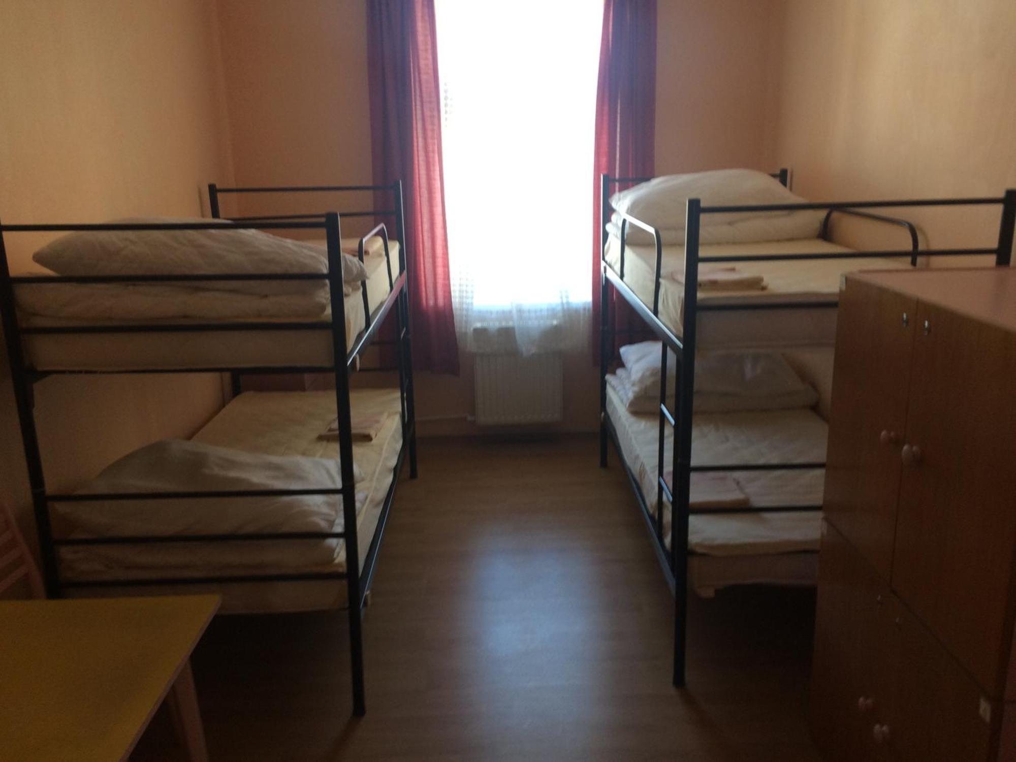 Hostel Dakura Прага Екстер'єр фото