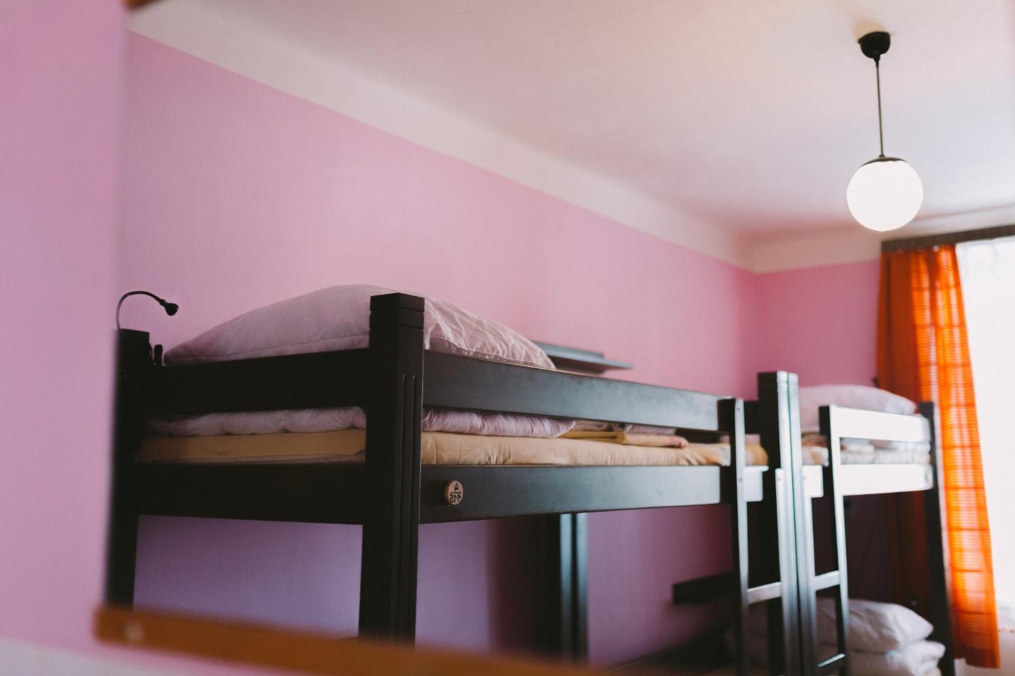 Hostel Dakura Прага Екстер'єр фото