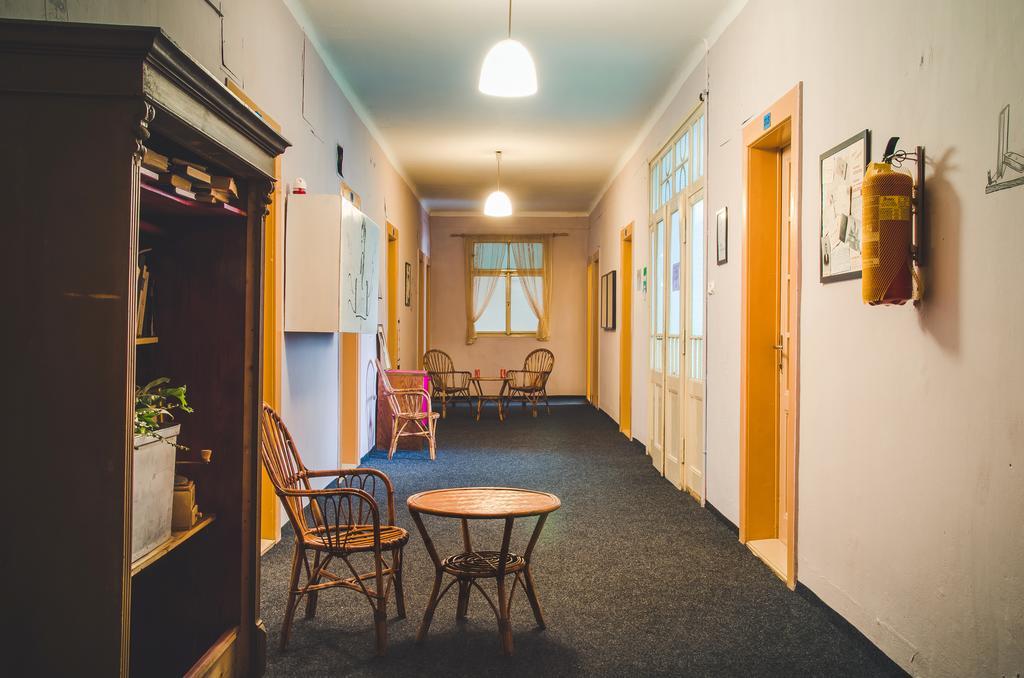 Hostel Dakura Прага Екстер'єр фото