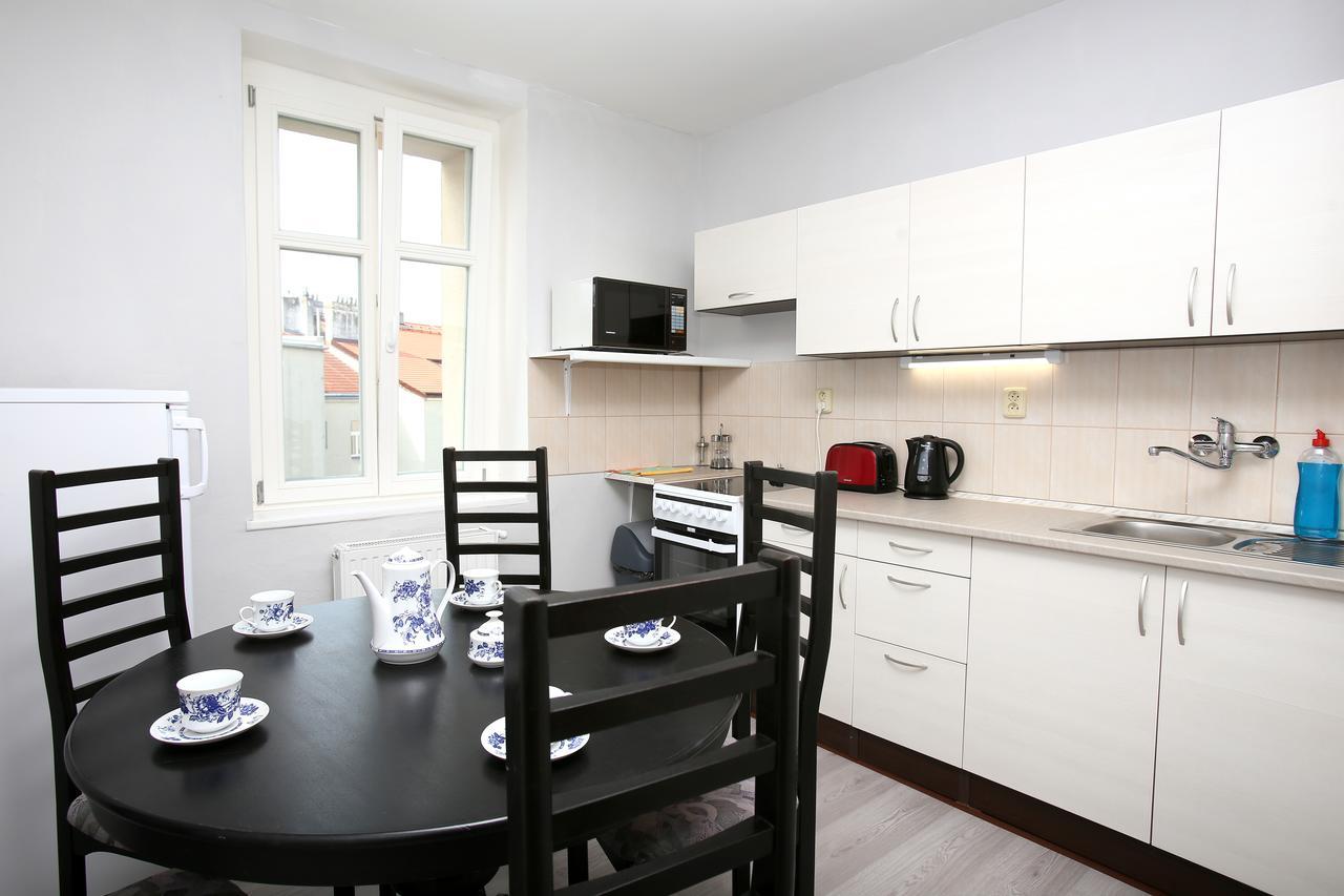 Hostel Dakura Прага Екстер'єр фото