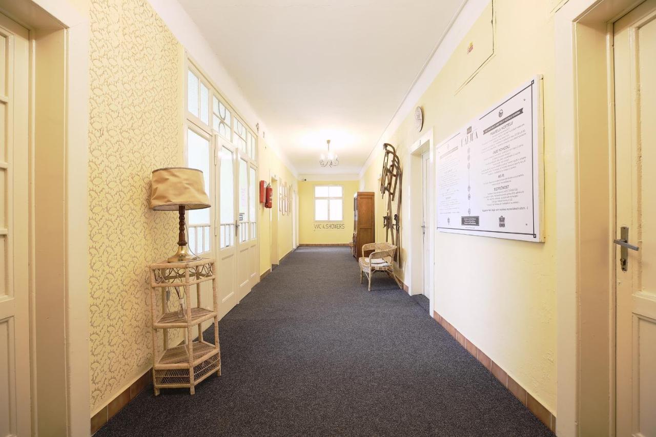 Hostel Dakura Прага Екстер'єр фото